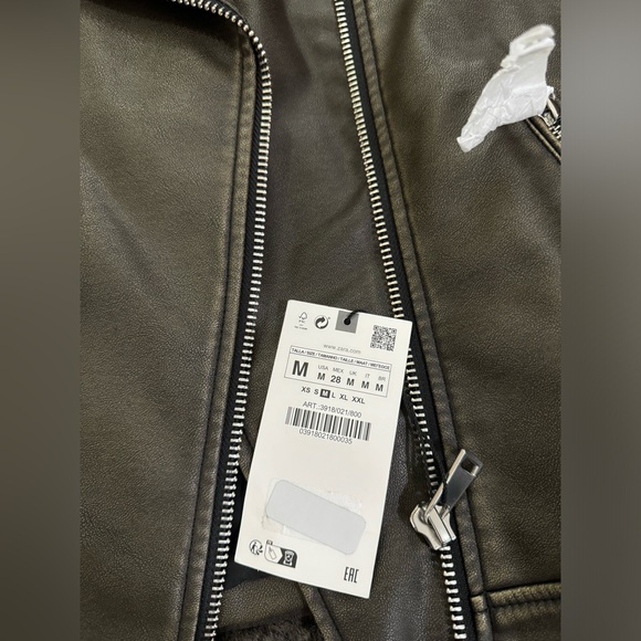 ZARA FAUX LEATHER BIKER JACKET / REF. 3918/021 - Picture 5 of 9